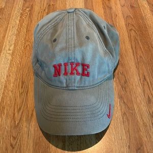 Nike - Strap Back Hat